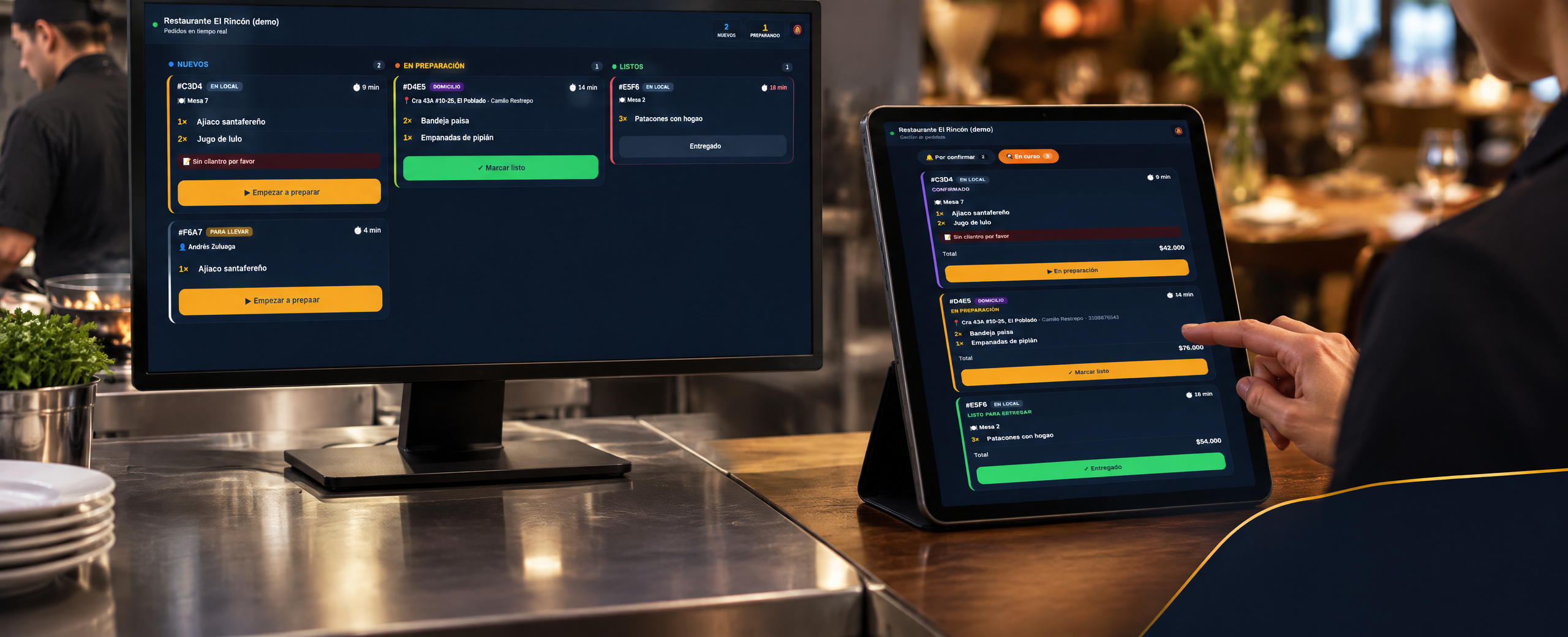 Tablero de cocina de EteonKit en un monitor con los pedidos organizados por estado, y el panel de mesero en una tablet